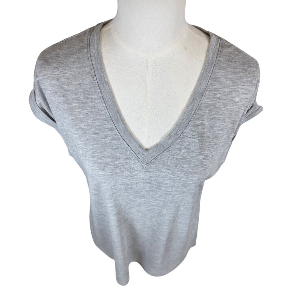 Jessica Simpson Heather Gray V-Neck Rolled Sleeve T-Shirt - Picture 2 of 9